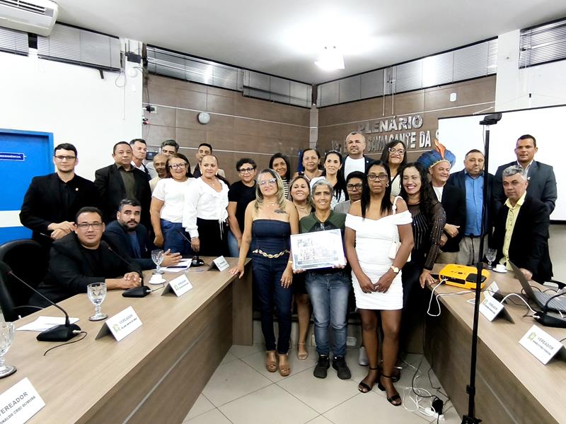 Sessão Ordinária da Câmara Municipal de Petrolândia presta homenagem ao grupo feminino “Amigas do Esporte” Sessão Ordinária da Câmara Municipal de Petrolândia presta homenagem ao grupo feminino “Amigas do Esporte”
