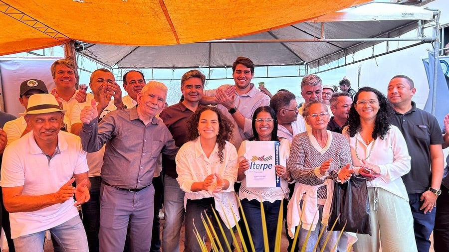 Iterpe entrega 136 títulos de propriedade a agricultores do Assentamento Januário Moreira em Petrolândia-PE Iterpe entrega 136 títulos de propriedade a agricultores do Assentamento Januário Moreira em Petrolândia-PE