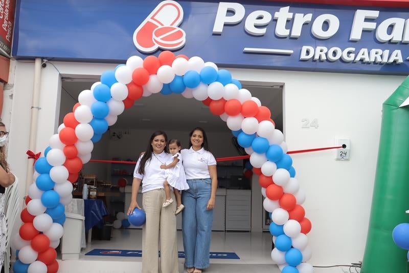 PetroFarma Drogaria é inaugurada em Petrolândia com bênção especial e coffee break para os presentes PetroFarma Drogaria é inaugurada em Petrolândia com bênção especial e coffee break para os presentes