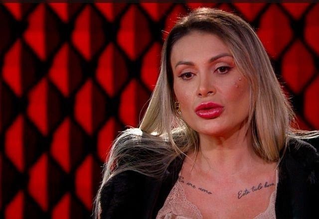 “Andressa Urach dispara: ‘Fui mais explorada na igreja do que no bordel’” “Andressa Urach dispara: ‘Fui mais explorada na igreja do que no bordel’”