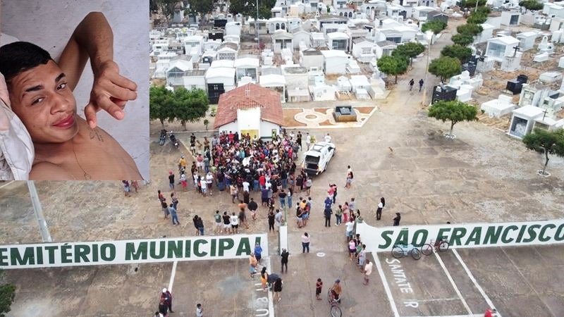 Sob forte comoção, corpo de jovem Luan Deluca é sepultado em Petrolândia