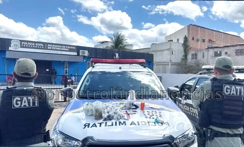 Polícia Militar conduz indivíduos por porte ilegal de arma de fogo, tráfico de entorpecentes e corrupção de menor em Petrolândia Polícia Militar conduz indivíduos por porte ilegal de arma de fogo, tráfico de entorpecentes e corrupção de menor em Petrolândia