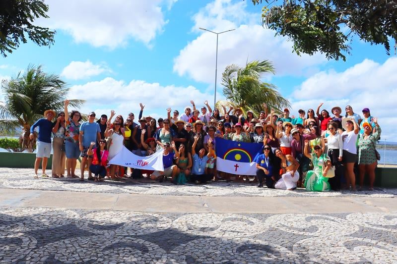 Agência Eu Vou Turismo recebe excursão da Sena Tur em Petrolândia para conhecer a Praia do Sobrado a “Noronha do Sertão” Agência Eu Vou Turismo recebe excursão da Sena Tur em Petrolândia para conhecer a Praia do Sobrado a “Noronha do Sertão”