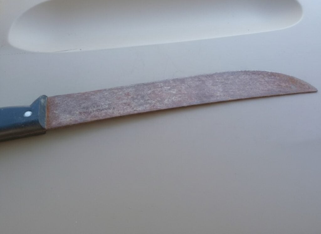 Homem é preso após ameaçar a própria mãe com facão em Paulo Afonso