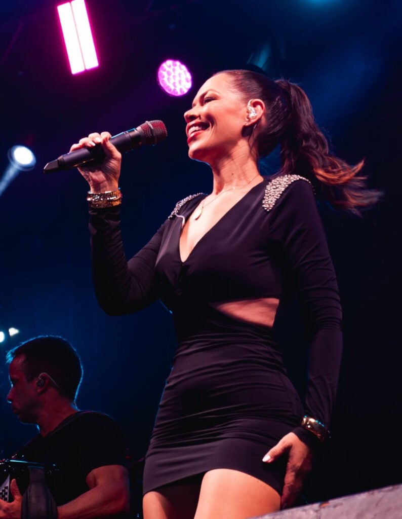 Agenda bombando: parceria com a Naipe Music impulsiona Kelly Silva a uma fase de grande sucesso