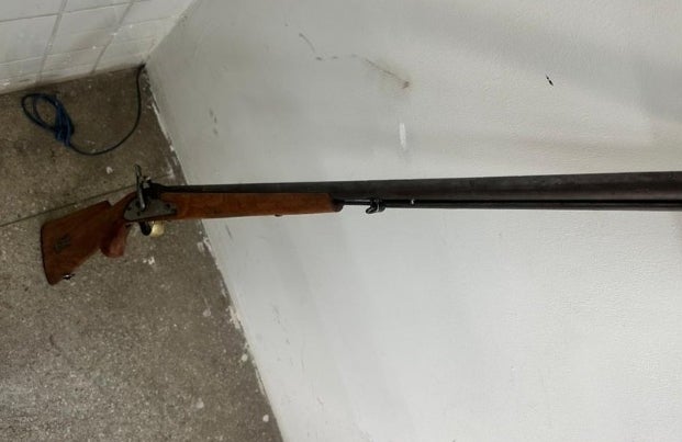 Policiais militares da 4ª CIPM apreendem arma de fogo na zona rural de Jatobá