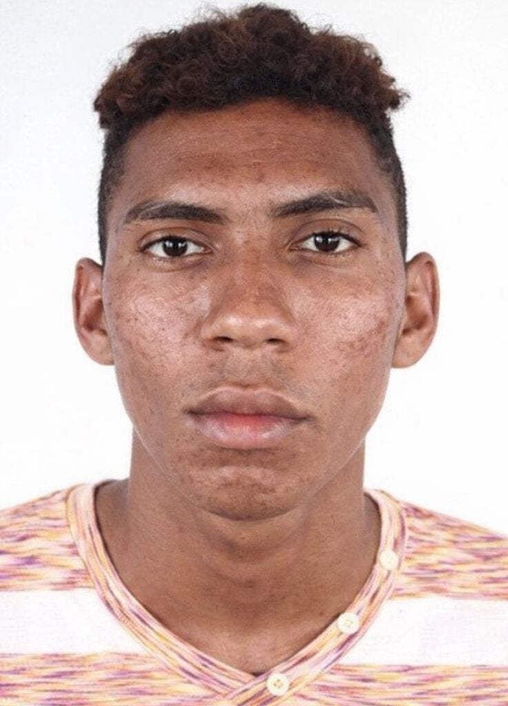 Homem é executado a tiros dentro de bar em Inajá-PE; companheira e bebê ficam feridos