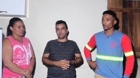 Família de jovem detido por engano se pronuncia após homicídio na Quadra-13 em Petrolândia Família de jovem detido por engano se pronuncia após homicídio na Quadra-13 em Petrolândia