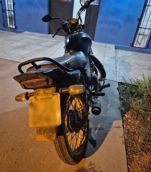 Polícia Militar conduz homem à delegacia por perturbação do sossego e adulteração de veículo em Petrolândia