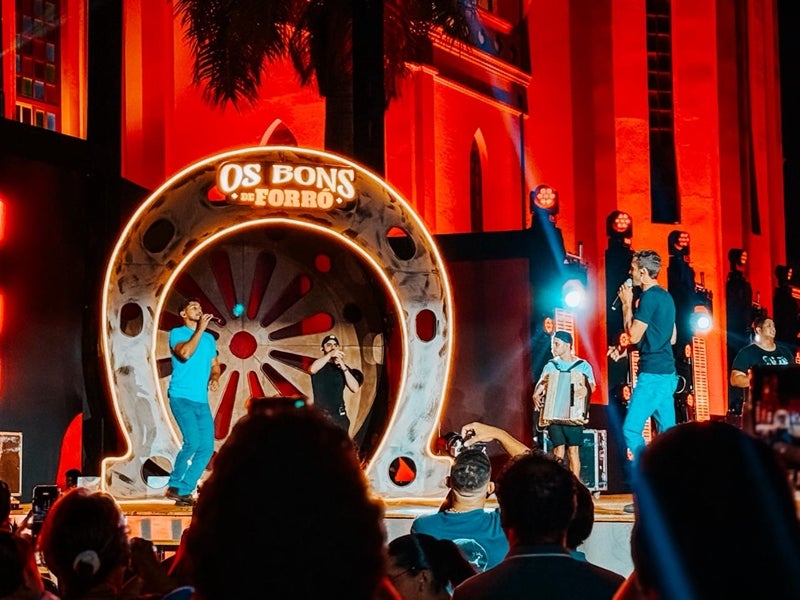 Gravação de DVD de Júnior & Jorge reúne multidão e entra para a história do forró em Tacaratu