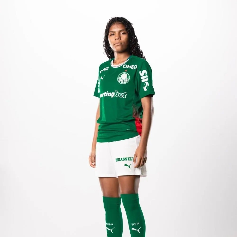 Da Agrovila 6 ao Palmeiras: a história inspiradora da jogadora Maria Clara