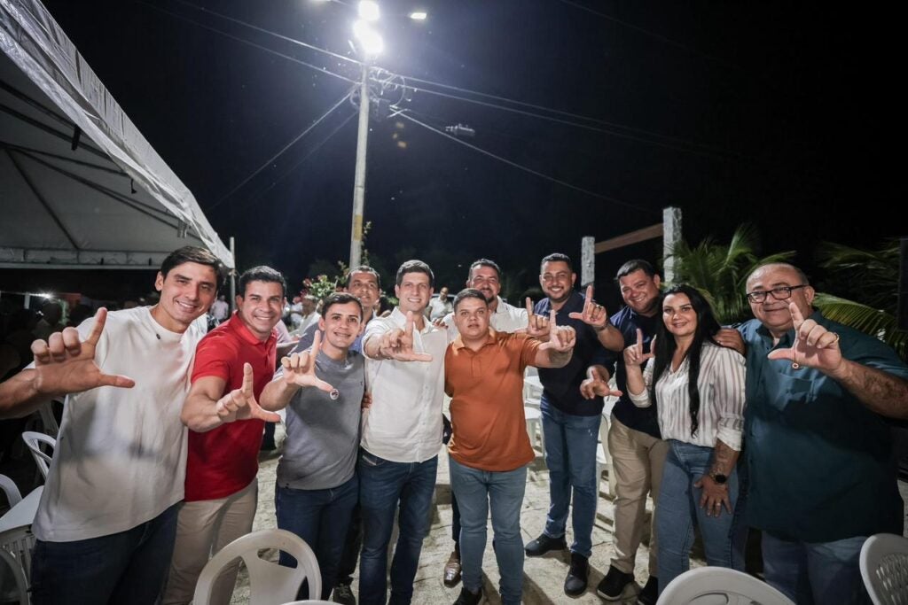 João Campos é recebido por Carlos Veras e reafirma unidade com lideranças do Pajeú