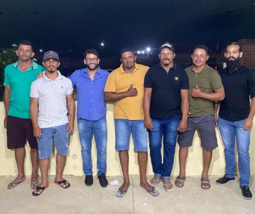 A convite do grupo Santo Expedito, João Thiago prestigia a abertura da novena no Bairro Nova Esperança em Petrolândia-PE