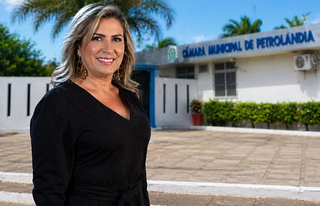 Nota de Pesar da Câmara Municipal de Petrolândia pelo Falecimento da Primeira-Dama Eliane Carvalho “Aninha”