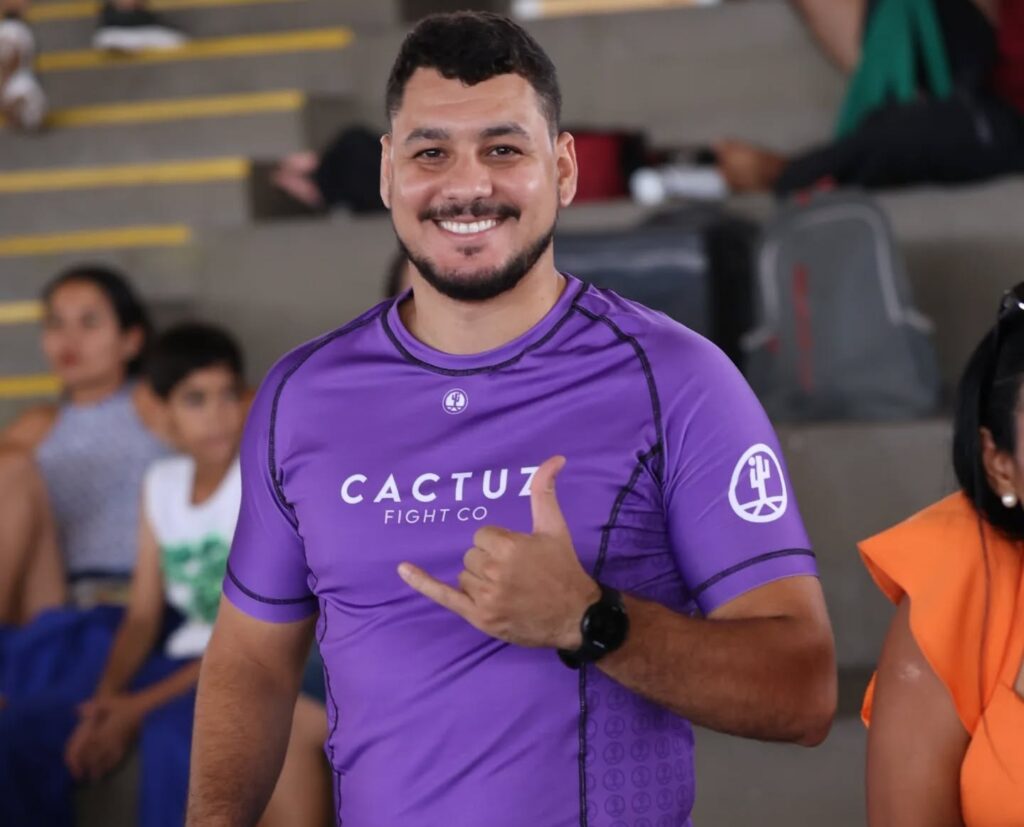 Jovem de Petrolândia com dengue hemorrágica está em estado grave e família faz apelo por doação de sangue
