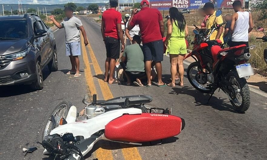Motociclista fica ferida após colidir na traseira de carro na BR-316, em Petrolândia