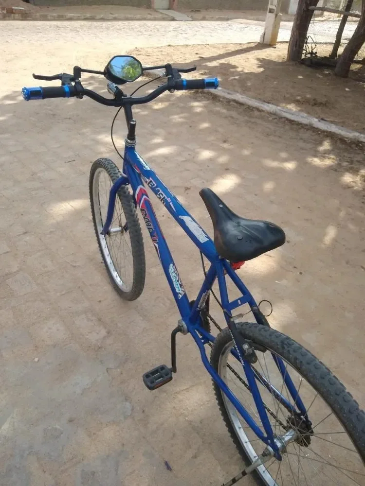 Mulher denuncia furto de bicicleta em Petrolândia, PE
