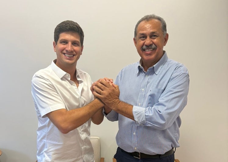 Ex-prefeito de Inajá entra na pré-campanha de João Campos ao Governo de Pernambuco