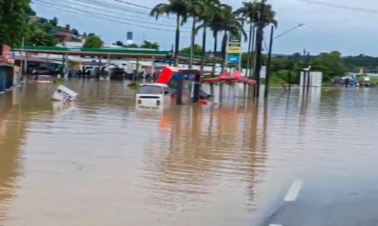 Pernambuco tem 21 cidades com chuva superior a 100mm nas últimas 12 horas,revela Apac