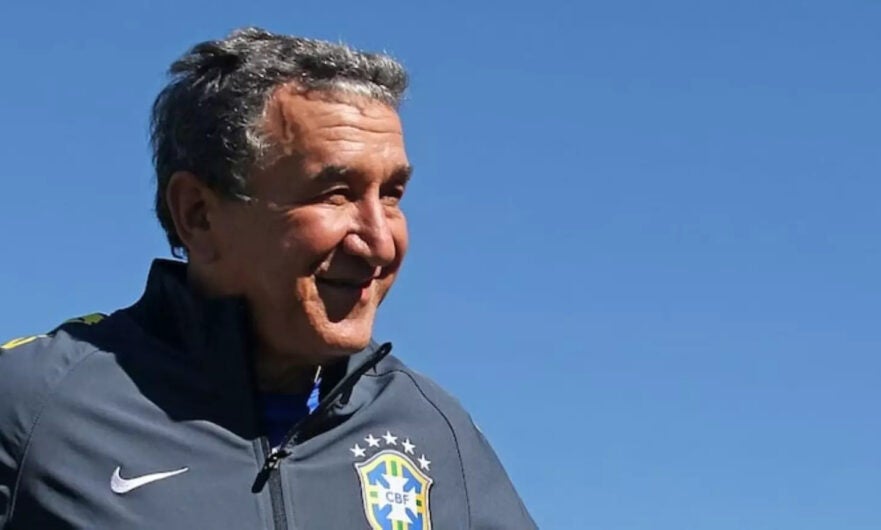 Técnico do tetra do Brasil, Parreira está na UTI com inflamação pulmonar e respira com ajuda de aparelhos