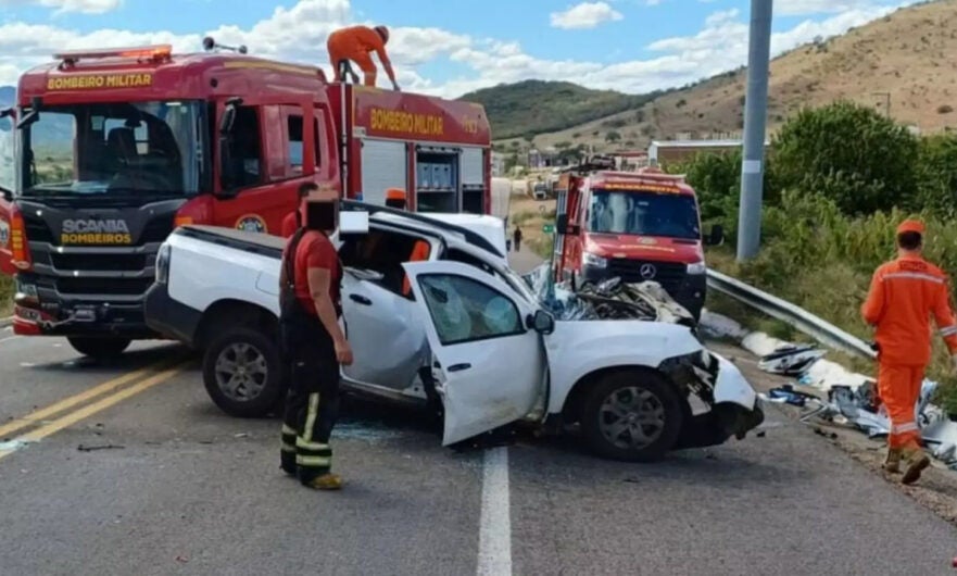 Dois padres ficam feridos após acidente na BR-232, em Serra Talhada