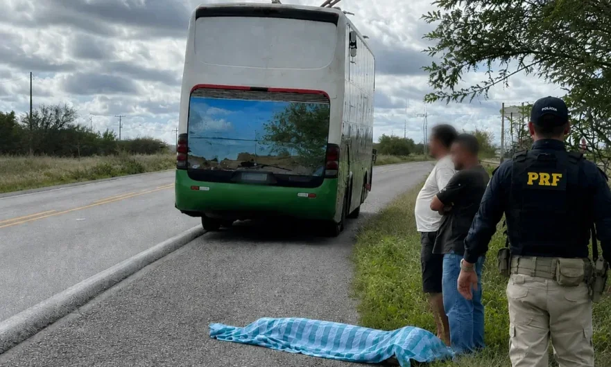 Mulher morre atropelada por ônibus na BR-423, em Delmiro Gouveia
