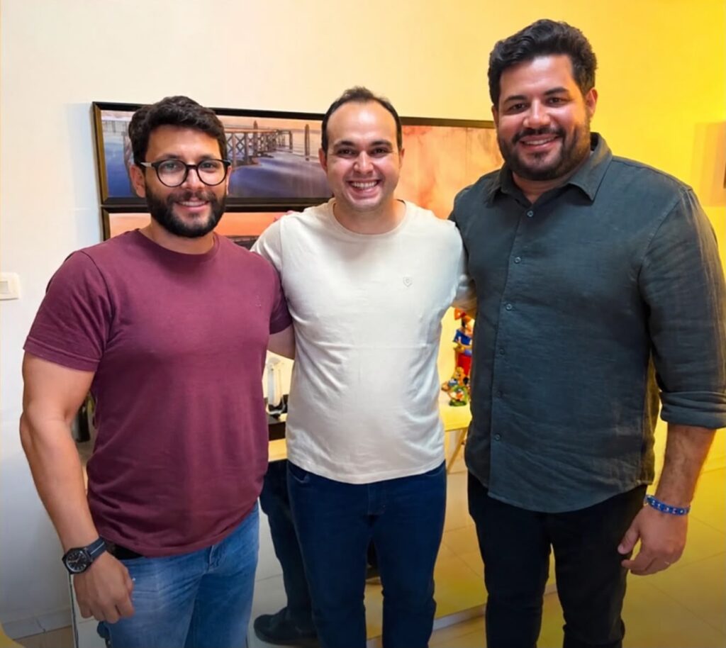 João Thiago declara apoio a Dr. Breno Araújo em Petrolândia