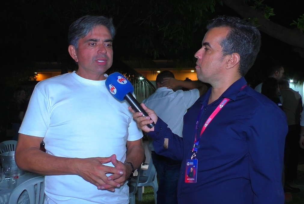Fabiano Marques destaca orgulho como pai e reforça apoio à pré-candidatura de Bruno Marques durante evento em Petrolândia