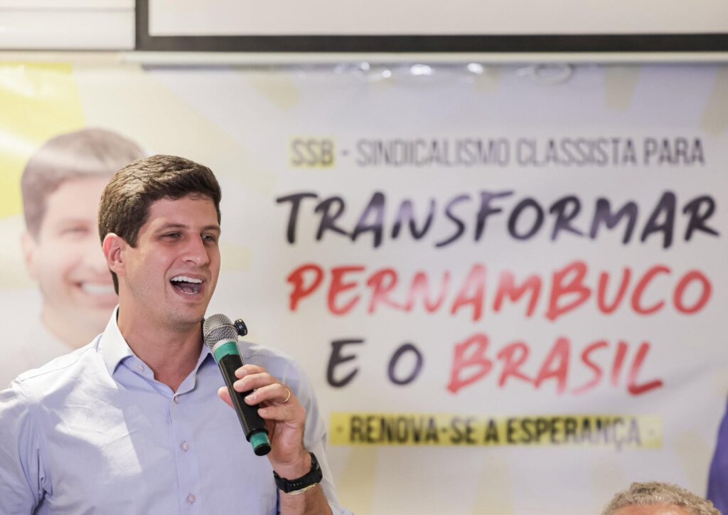 João Campos lança programa de escuta popular “Chega Junto Pernambuco