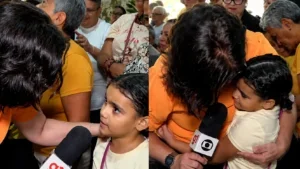 Menina viraliza ao falar sobre morte da mãe durante festa da padroeira do Recife: ‘Consigo falar com ela orando’ Menina viraliza ao falar sobre morte da mãe durante festa da padroeira do Recife: ‘Consigo falar com ela orando’