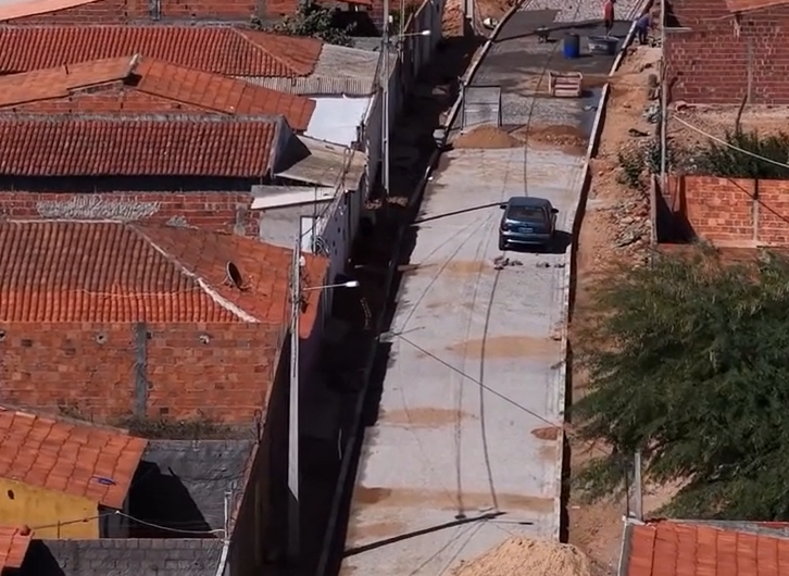 Obra de calçamento no Bairro Nova Esperança avança e transforma a mobilidade em Petrolândia