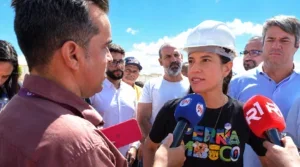 Governadora Raquel Lyra destaca obras, minimiza ausência do prefeito e reafirma investimentos de mais de R$ 50 milhões em Petrolândia