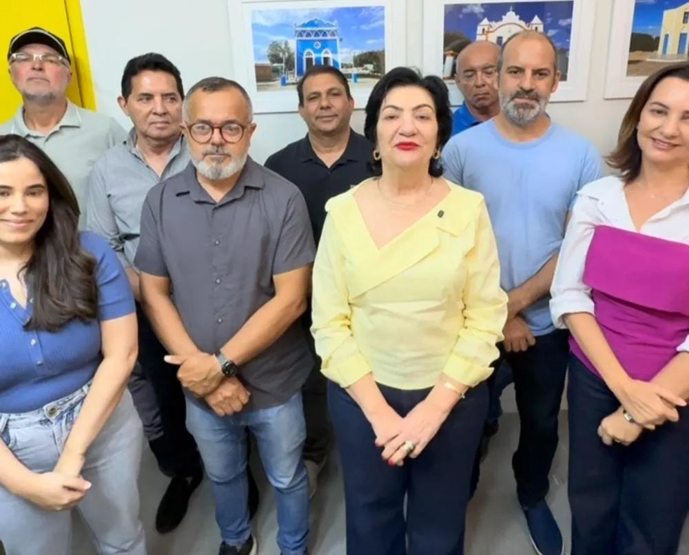 Rorró assina ordem de serviço para reforma do Estádio Municipal de Floresta