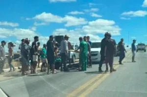 Mulher fica ferida em novo acidente de moto na BR-428 urbana de Cabrobó, que acumula série de ocorrências Mulher fica ferida em novo acidente de moto na BR-428 urbana de Cabrobó, que acumula série de ocorrências