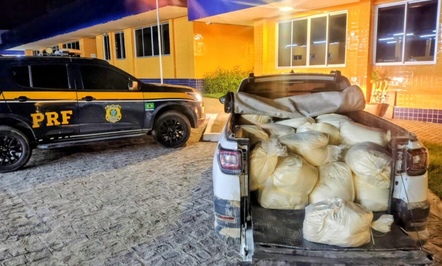 PRF retém 700 kg de laticínio sem refrigeração na BR 423