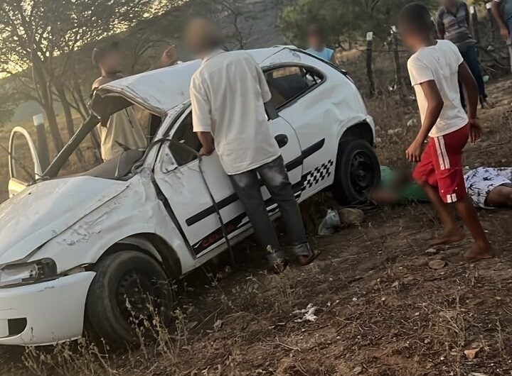Grave capotamento deixa dois feridos na PE-375, em Tacaratu, no Sertão de Pernambuco