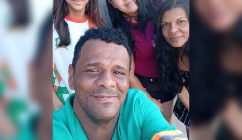 Carlos Henrique, o Gari Humilde de Petrolândia, recebe reconhecimento da população por trabalho exemplar