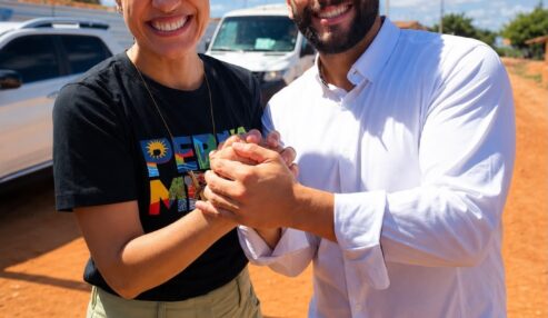 João Thiago solicita a vinda da Carreta da Mulher a Petrolândia durante visita da governadora Raquel Lyra