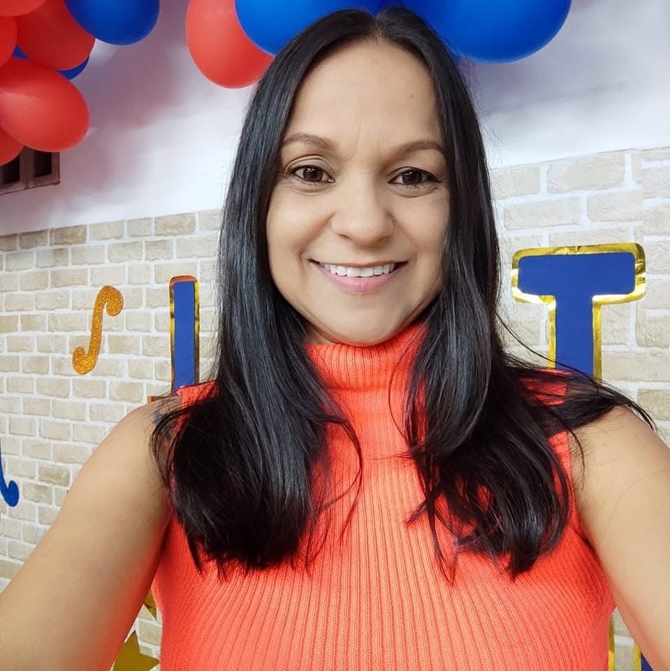 Petrolândia se despede da professora Ceicinha Souza, aos 38 anos
