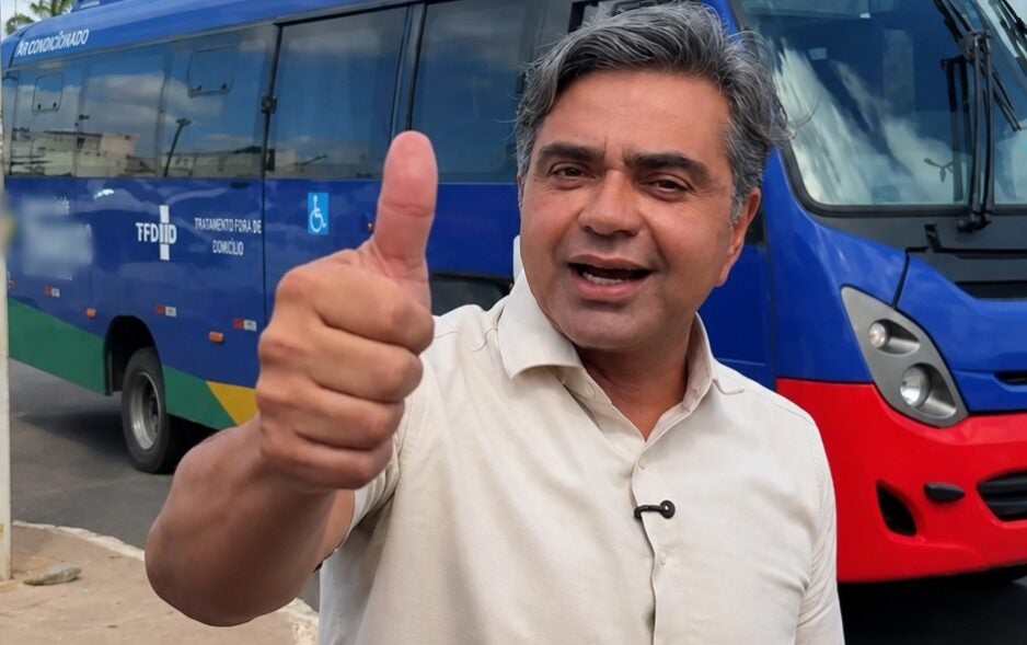 Petrolândia recebe novo micro-ônibus para transporte de pacientes pelo TFD