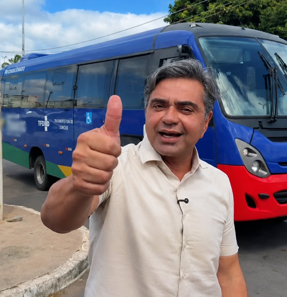 Petrolândia recebe novo micro-ônibus para transporte de pacientes pelo TFD