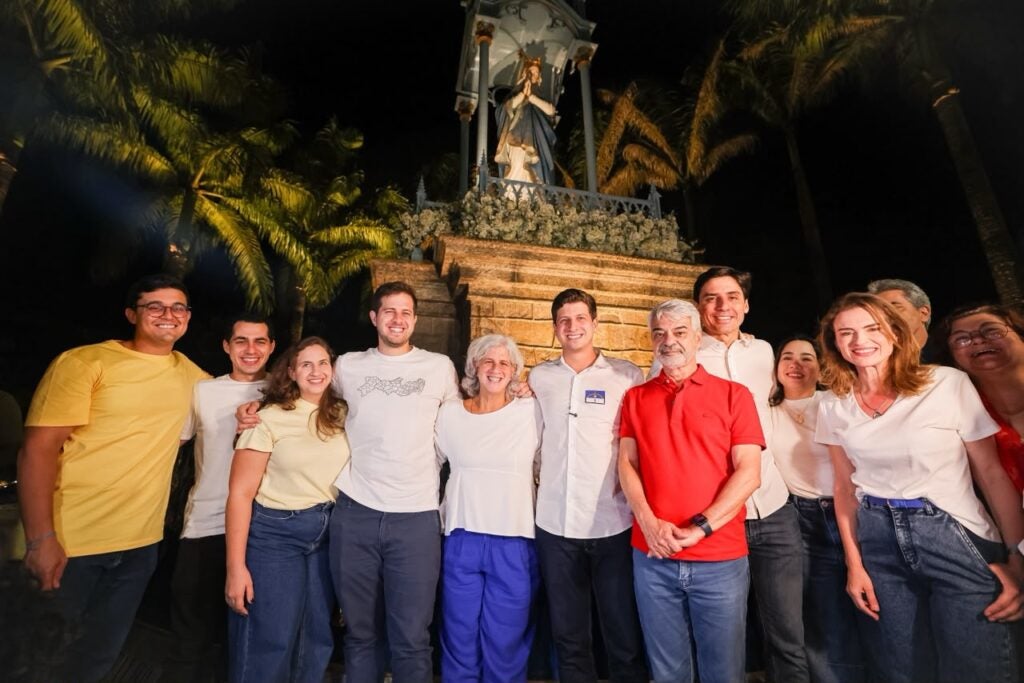 No Morro da Conceição, João Campos começa campanha com mensagem de esperança para Pernambuco