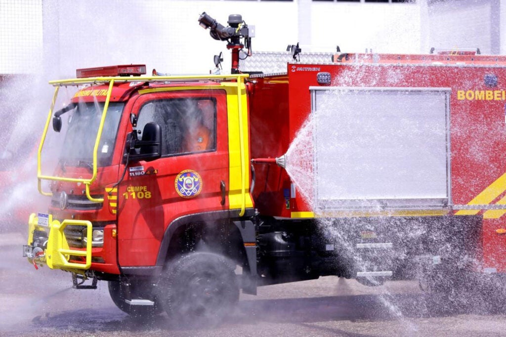 Pernambuco recebe pela primeira vez viaturas Auto Bomba Tanque Florestal para reforçar combate a incêndios