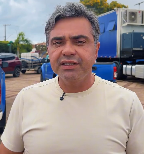 Prefeito Fabiano Marques visita Carreta da Mulher Pernambucana em Petrolândia e destaca parceria com o Governo do Estado