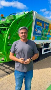 Prefeito Fabiano Marques inicia a semana anunciando novo caminhão compactador para reforçar a coleta de lixo em Petrolândia Prefeito Fabiano Marques inicia a semana anunciando novo caminhão compactador para reforçar a coleta de lixo em Petrolândia