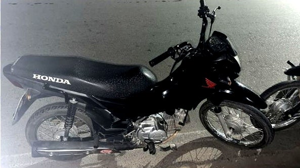 Menor é conduzido à delegacia após ser flagrado pilotando motocicleta irregularmente em Inajá