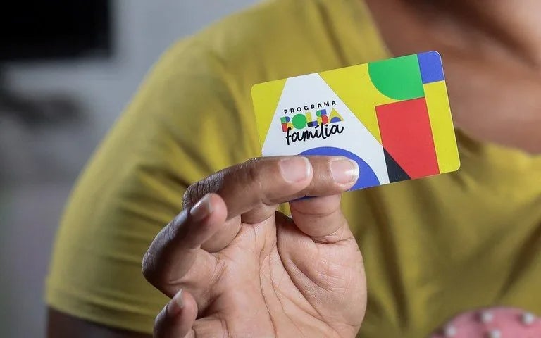 Governo anuncia reajuste de 15% para o Bolsa Família,valor médio chega a R7; veja como vai ficar