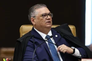 Dino cita caso Master e determina revisão das regras da CVM em até 90 dias Dino cita caso Master e determina revisão das regras da CVM em até 90 dias
