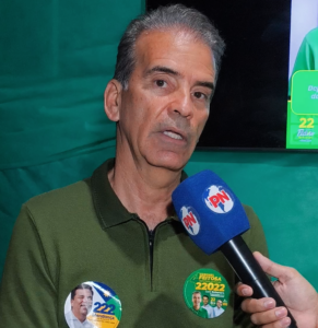 Em Petrolândia, Coronel Feitosa relembra ligação com a zona rural e fala sobre campanha à reeleição