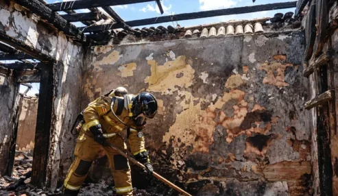 Paulo Afonso: bombeiros controlam incêndio em casa no BTN III